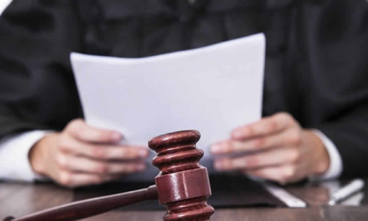 Correspondía a Liberty Seguros el pago de los servicios médicos prestados por Médicos Asociados S.A., en virtud de lo pactado en un contrato de prestación de servicios que había firmado con Cajanal: Consejo de Estado