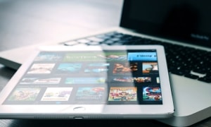 Retro-futuristic iMac concept looks like an early Apple on a diet