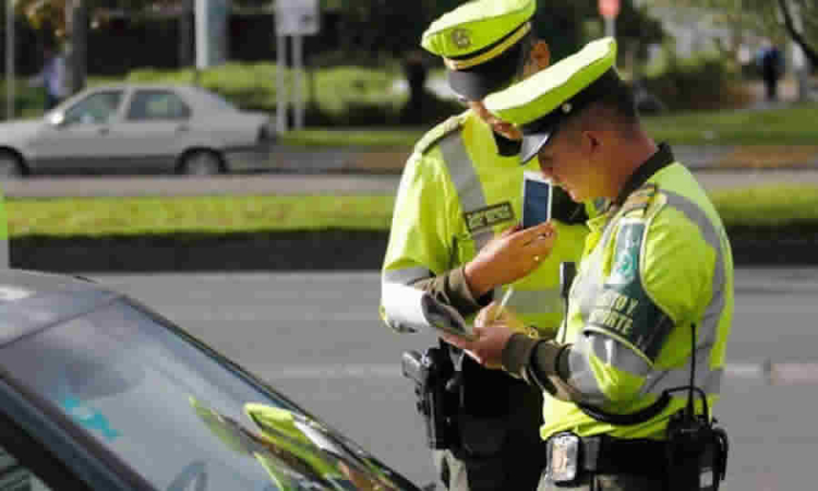 MinTransporte permitirá hasta el 28 de febrero de 2023, que los organismos del sector y Centros Integrales de Atención, realicen la validación de identidad y el reporte de la información de la asistencia al curso sobre normas de tránsito