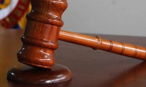 Texto del decreto sobre el cumplimiento de una sanción disciplinaria impuesta gobernador del departamento del Meta