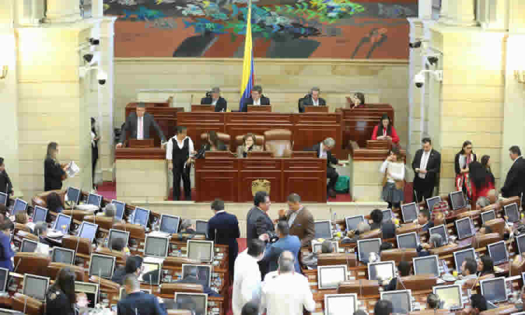 Congreso no sesionará en la semana comprendida entre el 23 y 27 de octubre