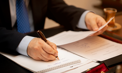 ¿Cuáles deben ser los indicadores de capacidad financiera y organizacional a solicitar en los procesos de contratación para la adquisición de seguros por parte de las entidades estatales?: Colombia Compra responde