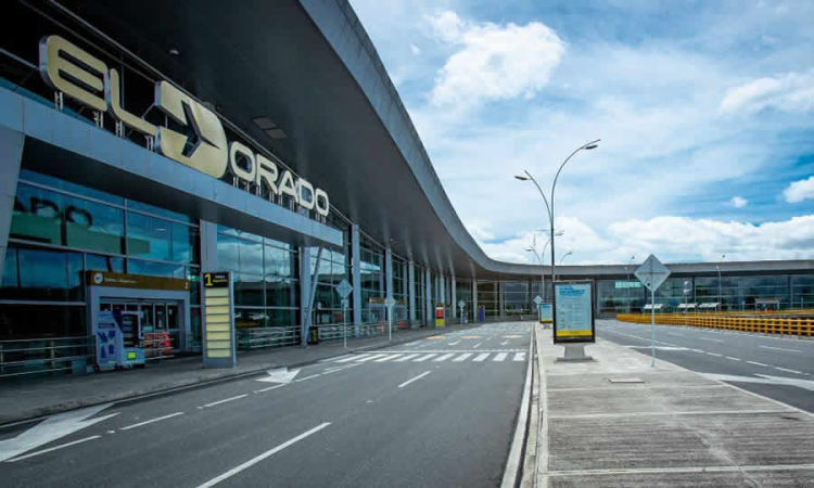 MinTransporte propone crear una norma independiente para regular las tasas y derechos aeroportuarios