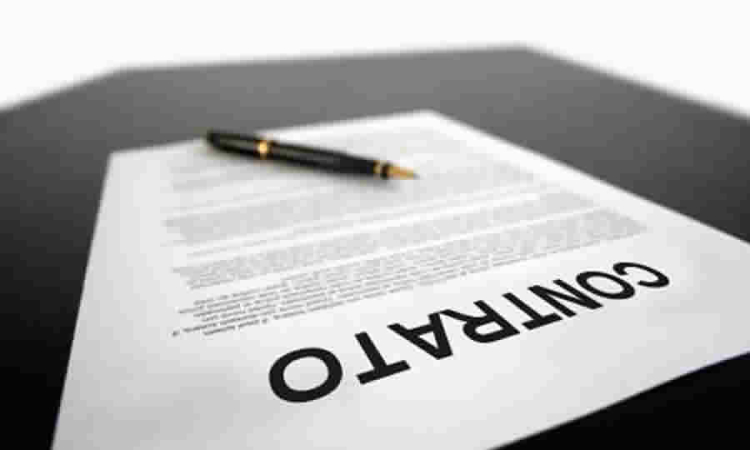 ¿Cuáles son las diferencias entre el contrato de suministro y el contrato de prestación de servicios y cuáles son sus implicaciones de en términos de obligaciones y afiliación al SSSS Colombia Compra